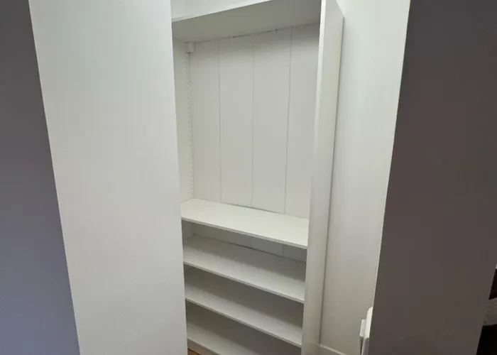 Fully Renovated Studio, Steps From With A Sunny Terrace And Free Wifi アパート